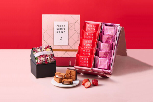 母の日ギフトにお花とBAKEのお菓子を