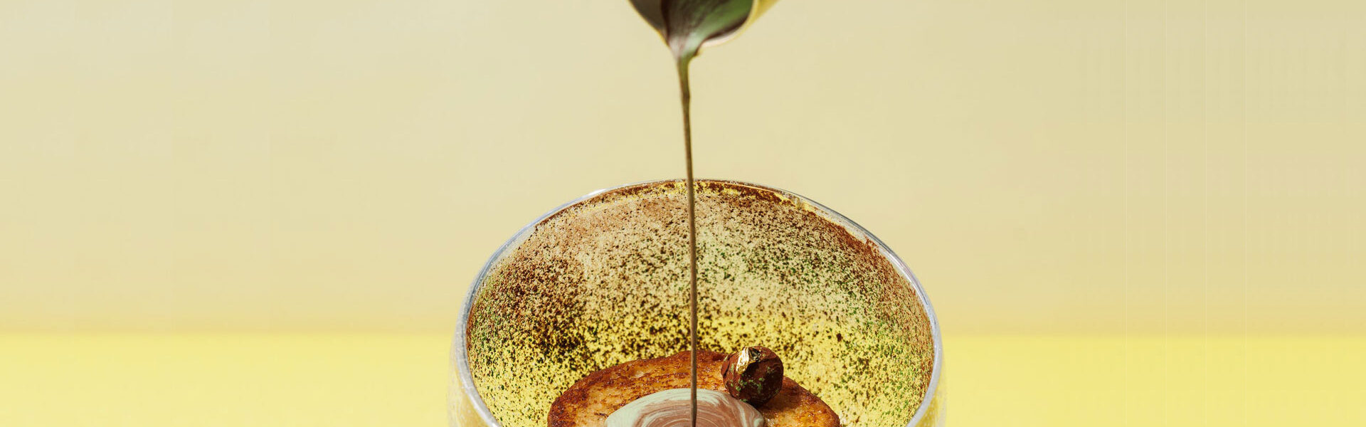 フランス料理シェフ、アラン・デュカスが手掛ける、フランス・パリ発のショコラ専門店「ル・ショコラ・アラン・デュカス」ショコラと抹茶のマリアージュを堪能できる「パン・ペルデュ・ショコラ・マッチャ」を発売