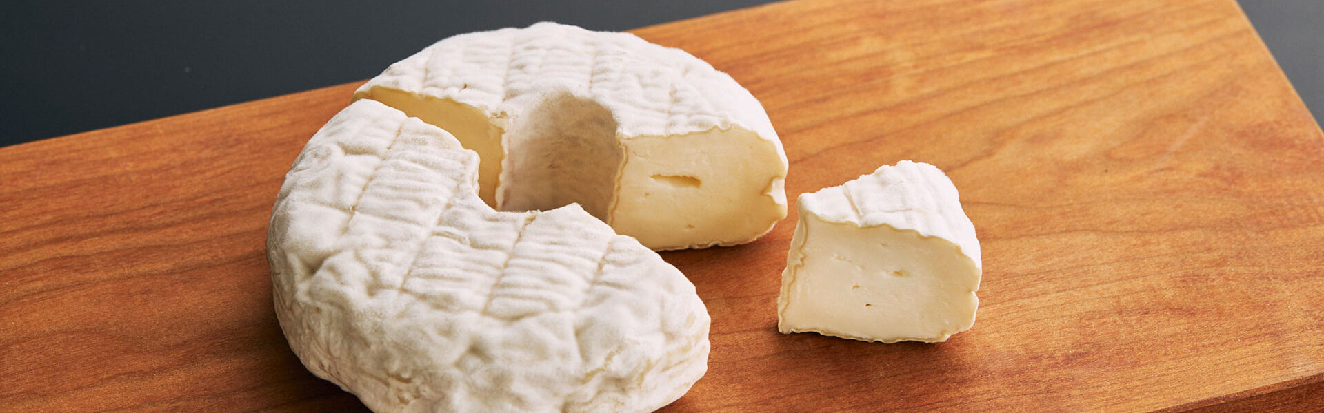 日本獣医生命科学大学による世界初！麹菌熟成チーズ