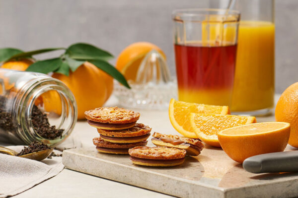 キャラメル専門店の「キャラマーサンド オレンジティー」