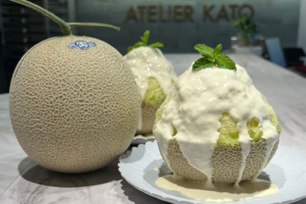 ATELIER KATOの「まるごとメロンかき氷」