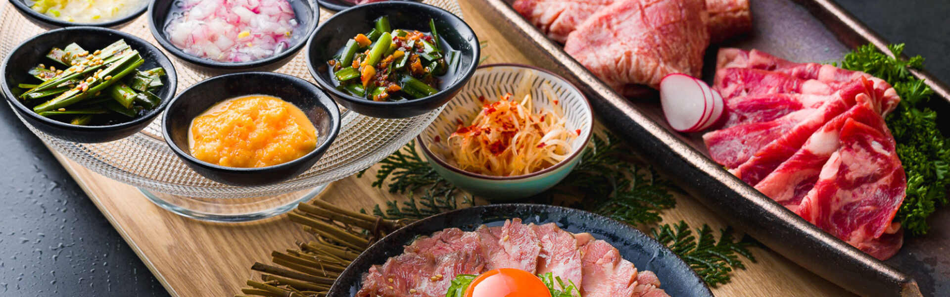 幡ヶ谷の「タンとレモンサワー 焼肉じゅうたん」では、9月30日まで牛タンやハラミの食べ放題「プレミアム食べ放題プラン」を開催！