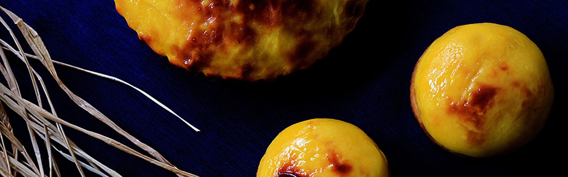 ローズホテル横浜では、9月17日までケーキショップ「パティスリー ミリーラ・フォーレ」にて秋の人気商品「お月見タルト」を販売中！