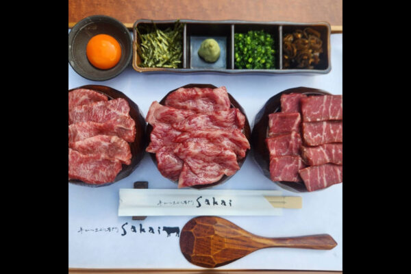 牛ひつまぶし専門店の食べくらべ御膳