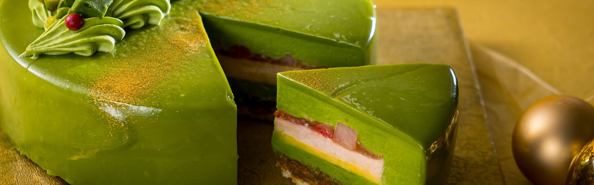 京都宇治の老舗茶舗「京はやしや」より、冷凍配送で届く数量限定のクリスマスケーキが「抹茶ノエル」が今年も登場！