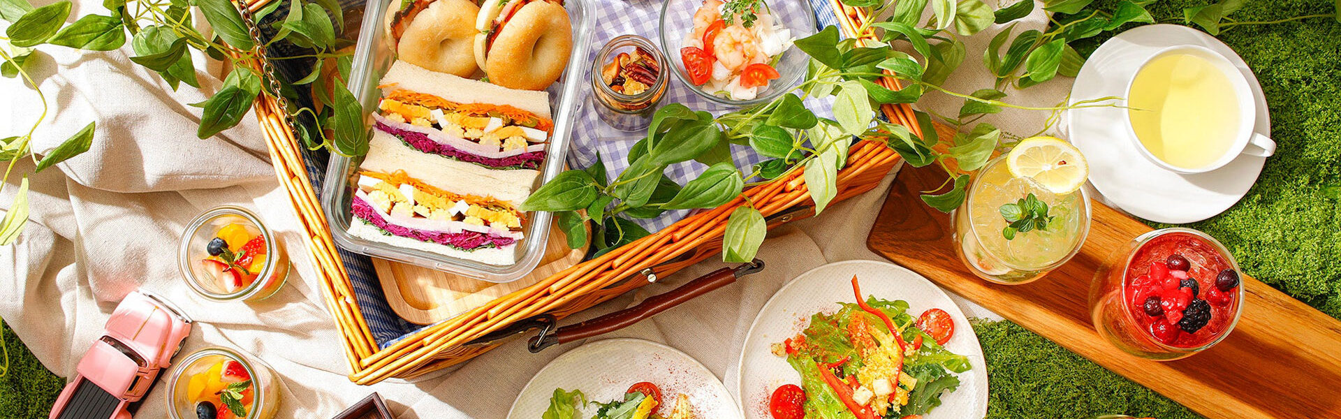 表参道の「Cafe & Dining ZelkovA」にてニューヨーカー気分で大人可愛いピクニックを楽しむ「ピクニックランチバスケット」を1日10セット限定で期間限定販売！