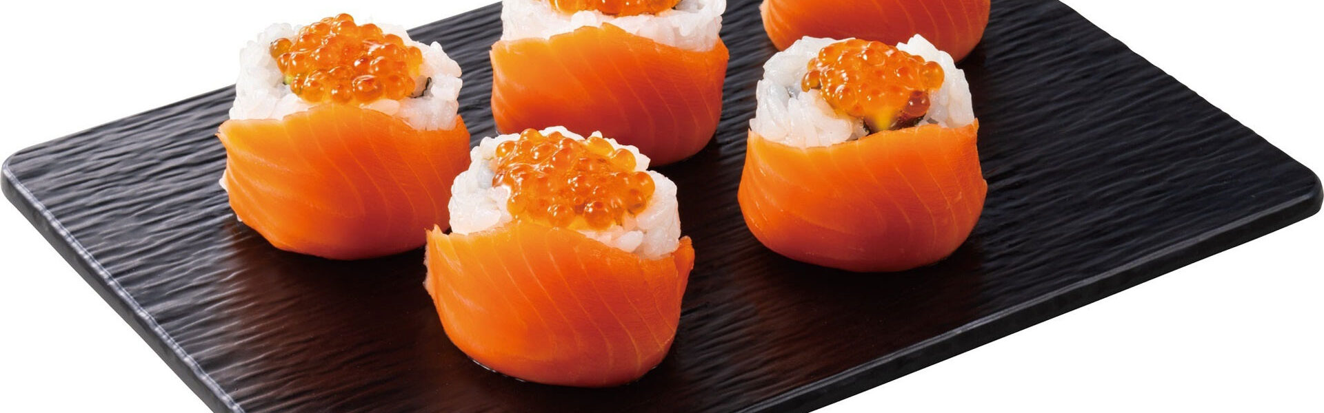 東京ドームでは、6月6日の交流戦より、新加入の甲斐拓也選手、田中将大選手、ライデル・マルティネス選手がプロデュースしたグルメを販売開始！