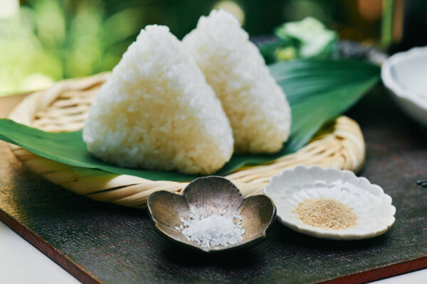 7日間限定「極上の塩むすびとかき氷」