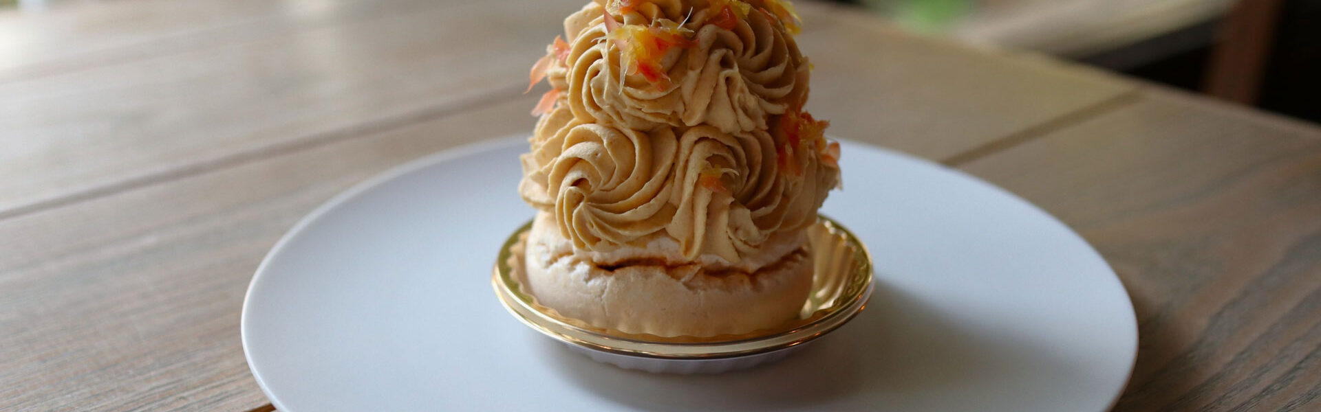 岐阜県で築100年の古民家をリノベーションした「喫茶室 山脈」より栗のテリーヌやガトーバスク、キャラメルと柑橘のモンブランの新作が登場！