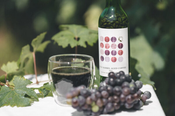 秩父ワインの樽で熟成させた特別なコーヒー